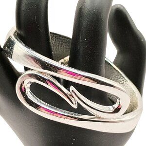 Vintage Womens Silver Tone Bangle Bracelet Abstract Swirl Wave Asymmetric Hinge